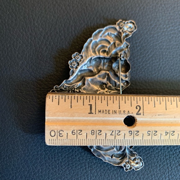 Cherub Love Vintage Sterling Silver Necklace Brooch - Picture 4 of 4